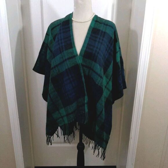 Viv & Lou Woman's One Size Green Plaid Wrap Shawl With Fringe 100% Acrylic NWT - Picture 3 of 8